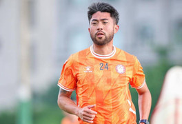 Chờ Lee Nguyễn vực dậy 'con tàu đắm' CLB TP.HCM 