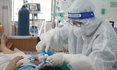 Số ca mắc COVID-19 tăng trở lại cùng nguy cơ 'dịch chồng dịch'