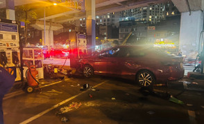 Tài xế ô tô lao thẳng vào cây xăng ở Hà Nội thừa nhận vừa đi uống bia về