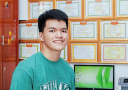 Nam sinh Quảng Trị giành 12 học bổng Mỹ