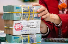 Lãi suất liên ngân hàng đảo chiều