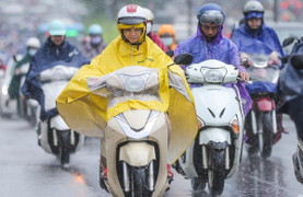 Vùng áp thấp xuất hiện trên biển, Bắc Bộ tiếp tục mưa rào và dông