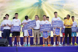 4 cầu thủ trẻ nhận học bổng của HAGL