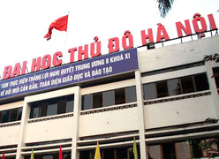 Sinh viên tố thầy giáo quấy rối tình dục, Đại học Thủ đô Hà Nội nói gì?