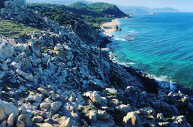 Khám phá ‘công viên đá’ triệu năm tuổi - nơi săn bình minh cực đẹp ở Ninh Thuận