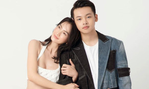 Sao Việt 21/8: Anh Thư khoe con trai 15 tuổi cao lớn, thần thái như người mẫu