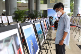 Trưng bày loạt ảnh chủ đề 'Tự hào biển, đảo Việt Nam' tại TP.HCM