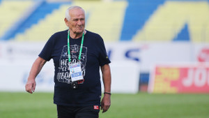 HLV Petrovic: 'Tôi thích đất nước, con người Việt Nam'