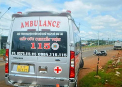 Gia Lai: Xe cứu thương va chạm xe máy, một người thiệt mạng