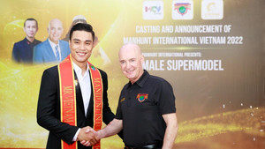 Trần Mạnh Kiên trở thành đại diện Việt Nam tham gia Manhunt International 2022