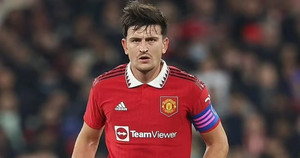 Maguire có thể bị tước băng đội trưởng Man Utd