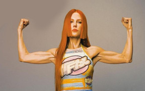 Nicole Kidman khoe cơ bắp cuồn cuộn ở tuổi 55