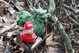 2 bộ xương khô bí ẩn giữa rừng giáp ranh: Phát hiện hiện vật mang tính tâm linh