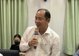 Giám đốc Sở Y tế TP.HCM: 'Ngày nào cũng phải ký giải quyết nghỉ việc'