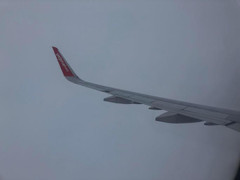 Máy bay bay 5 vòng không thể hạ cánh xuống TP.HCM, phải quay đầu ra Cam Ranh