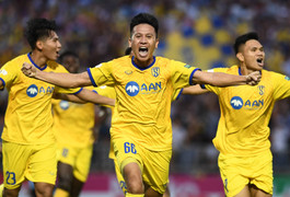 Trực tiếp bóng đá SLNA 1-1 Hà Nội FC vòng 14 V-League