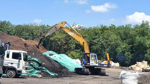 Điều tra vụ chôn lấp chất thải quy mô lớn ở Bình Dương