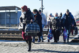 Ông Putin ký sắc lệnh cấp tiền cho người dân Ukraine khi tới Nga