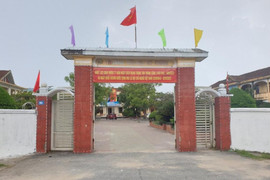 Hà Tĩnh: Phê bình trường học vận động tài trợ đầu năm sai quy định