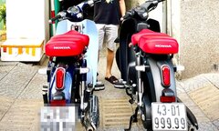 Bấm biển số xe máy ngũ quý 9, chủ nhân được trả giá 1,2 tỷ đồng