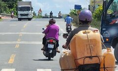 Nhiều cây xăng ở miền Tây khan hàng