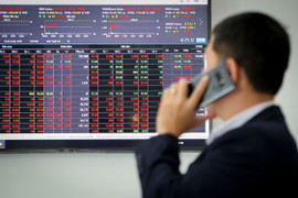 Loạt cổ phiếu từng tăng 'bốc đầu' rồi giảm sâu giờ ra sao?