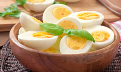 Người đàn ông hơn 30 tuổi bị nhồi máu não do ăn quá nhiều trứng