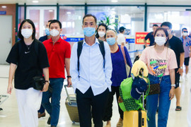 Sân bay Nội Bài nhộn nhịp trong ngày đầu nghỉ lễ Quốc khánh