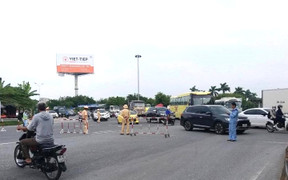 5 ô tô tông liên hoàn, CSGT tạm cấm xe vào cao tốc Pháp Vân 