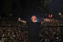 Tổ chức live show ở ban công không phép, Tuấn Hưng bị phạt 12,5 triệu đồng