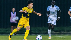 Tiền vệ Nguyễn Quang Hải sắp về nước