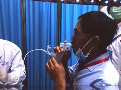 Trung Quốc phê duyệt vaccine COVID-19 dạng hít