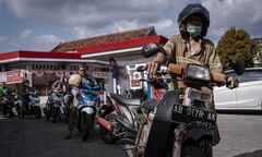 Dân Indonesia chuẩn bị biểu tình vì giá nhiên liệu tăng
