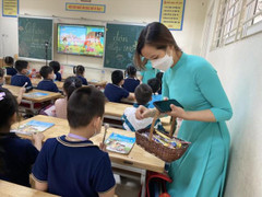 Thiếu trầm trọng giáo viên tiếng Anh, Tin học: Một người dạy 10 điểm trường