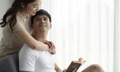 Chỉ phụ nữ kém thông minh mới đòi hỏi chồng những điều này