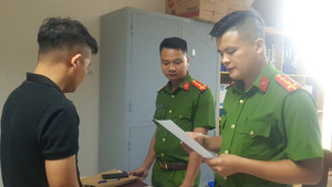 Khởi tố cán bộ quản lý thị trường Thanh Hóa đánh bạn gái gãy mũi