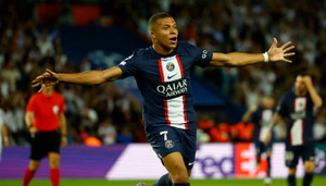 Mbappe tỏa sáng, PSG đánh bại Juventus 