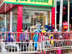 Ảnh: Một ngày sau vụ cháy quán karaoke ở Bình Dương