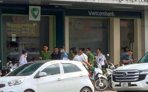 Đồng Nai: Truy bắt kẻ dùng súng cướp ngân hàng