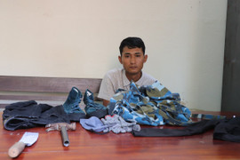 Bắt giam kẻ bịt mặt, cầm búa đập phá tiệm vàng ở Quảng Nam