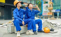 Vận động ra mồ hôi liên tục và tầm quan trọng của việc bù nước bù khoáng tức thì