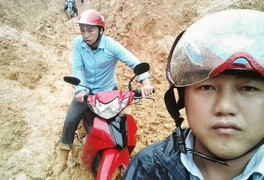 Xúc động hình ảnh đường đến trường của các thầy giáo vùng cao