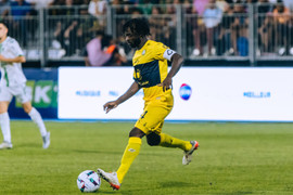 Báo Pháp chỉ đích danh cầu thủ Pau FC gây thất vọng nhất, không phải Quang Hải