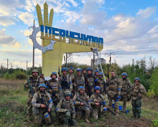 Ukraine nói Nga rút khỏi thị trấn chiến lược ở Lugansk