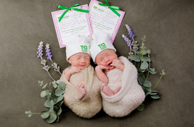 Cứu cặp song thai chung bánh rau, dây rốn xoắn thắt nút hiếm gặp