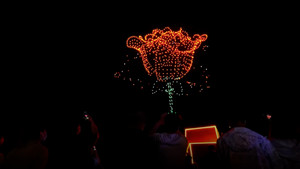 Video: Màn biểu diễn tuyệt đẹp của 1.000 máy bay không người lái tại Trung Quốc