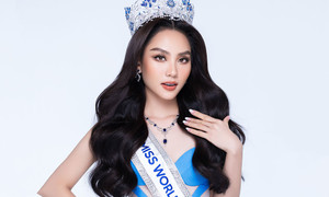 Hoa hậu Mai Phương bán vương miện sau 1 tháng đăng quang