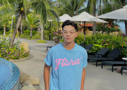 Hot TikToker sở hữu IELTS 8.0, làm 4 công việc cùng lúc từ năm 3 đại học