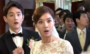 Chồng cũ bẩn tính gửi ‘món quà’ vào ngày cưới khiến tôi khốn khổ