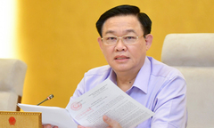 Chủ tịch Quốc hội: Đừng 'đẻ' thêm các thủ tục, phải tạo thuận lợi cho người dân